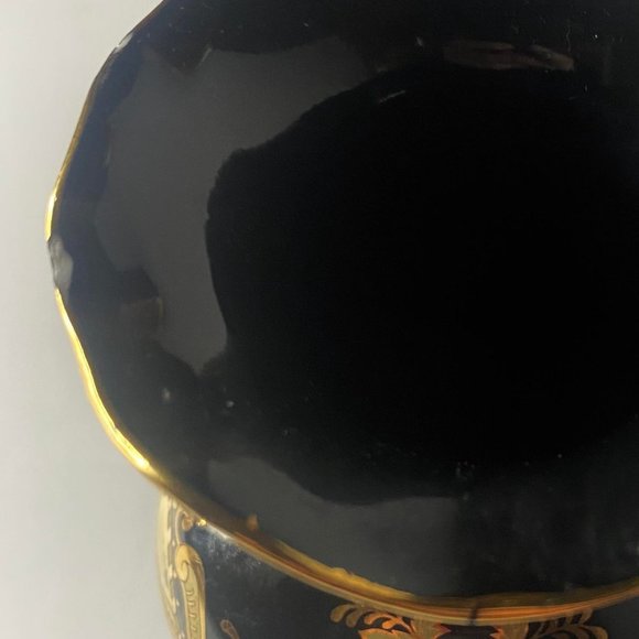 Rare Vintage Satsuma Japanese Vase- Black with Gold Art- Decorative Antique - Picture 6 of 6